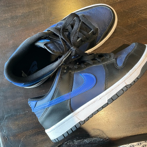 Women’s Nike dunks - Picture 7 of 8